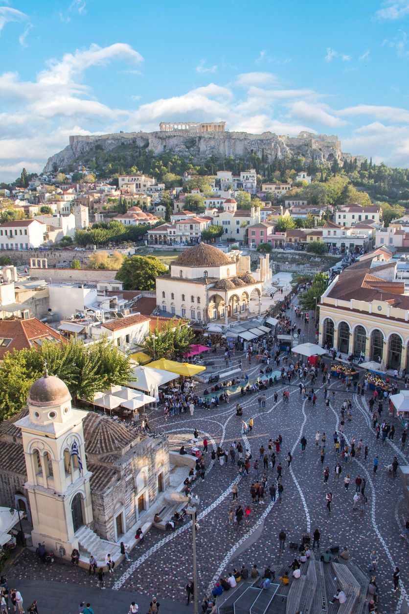 Plac Monastiraki i widok na Akropol