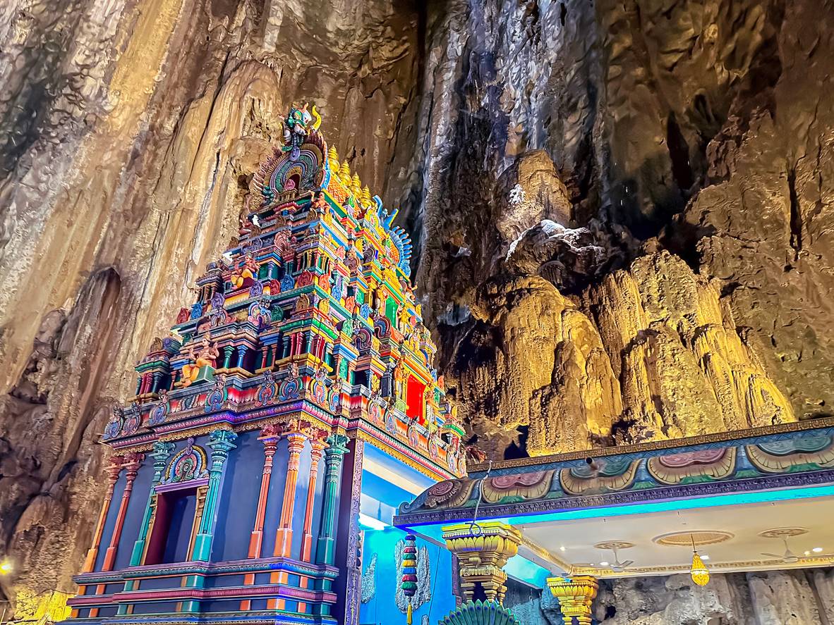 Wnętrza Batu Caves