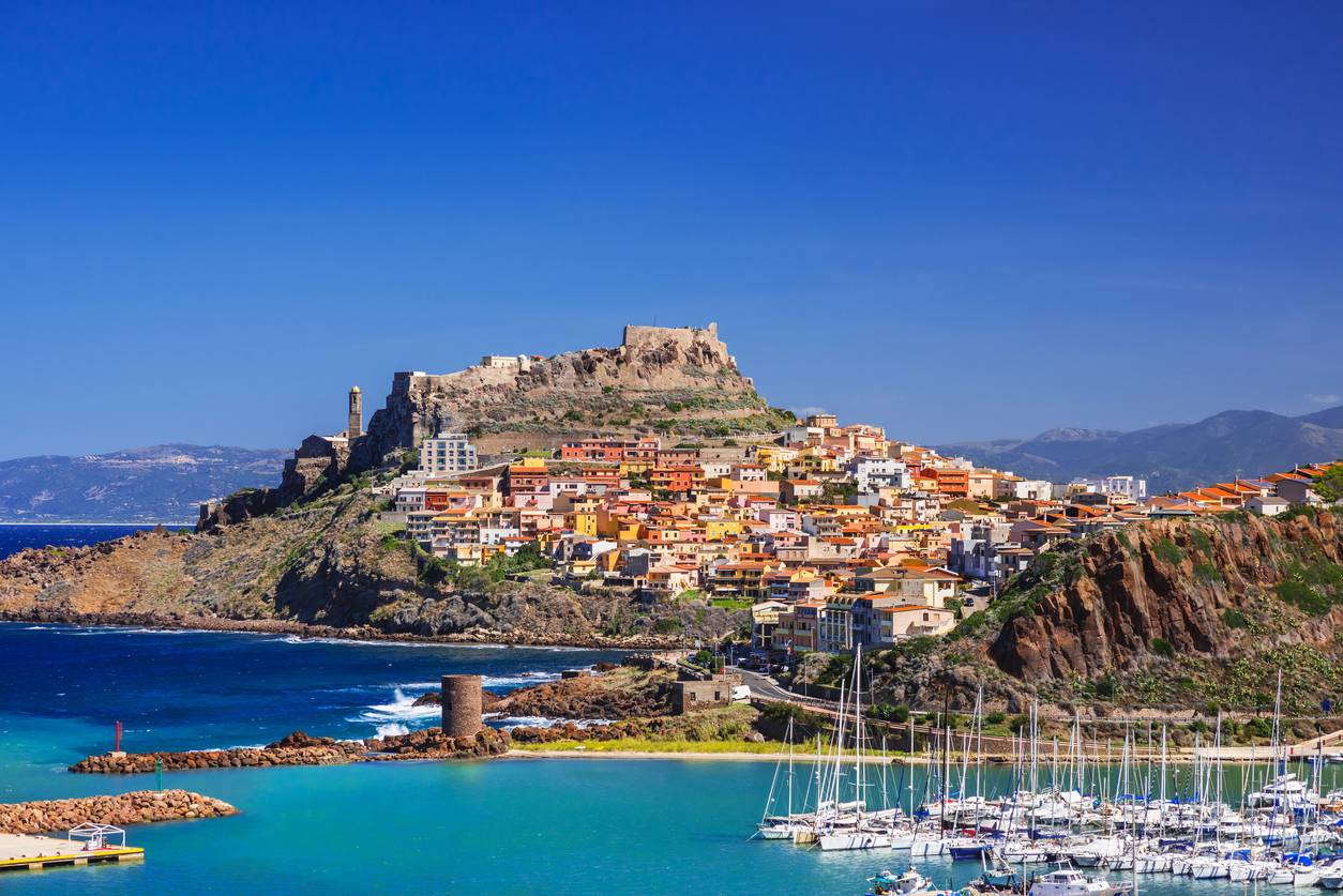 Castelsardo - instagramowe miasteczko na wzgórzu 