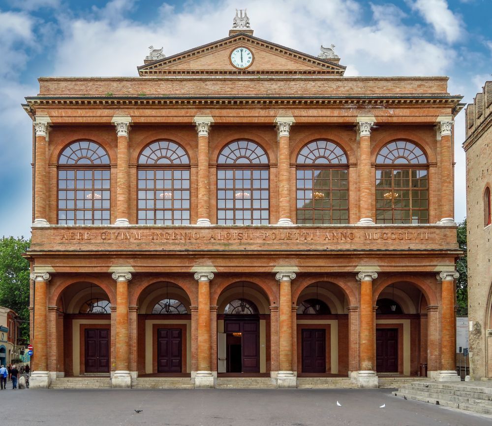 Teatr Amintore Galli