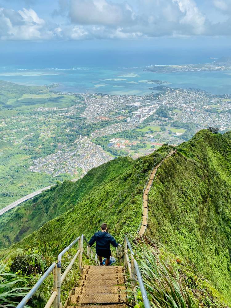 Szlak trekingowy Stairway to Heaven na wyspie Oʻahu