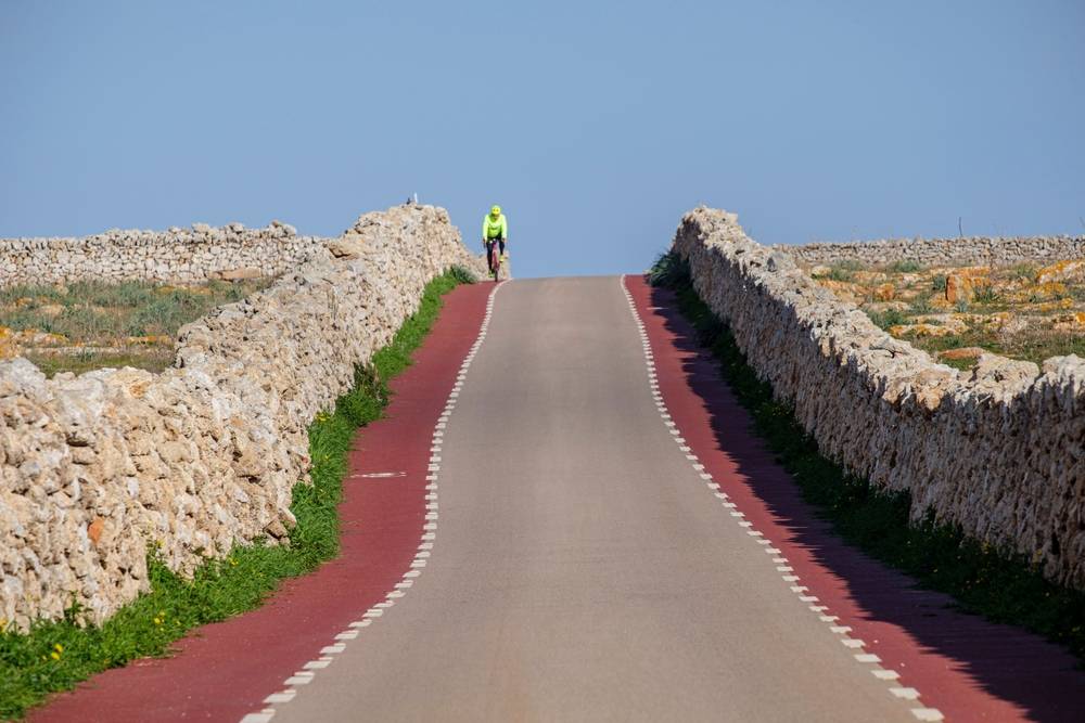 Ścieżka rowerowa w Punta Nati Cape