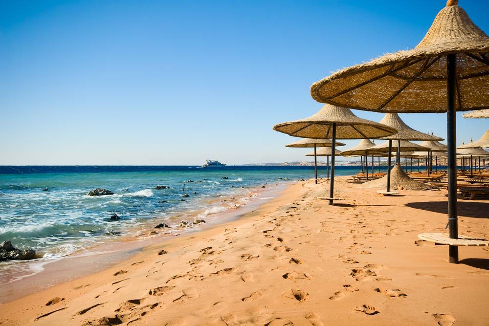 Piaszczyste plaże nad Morzem Czerwonym