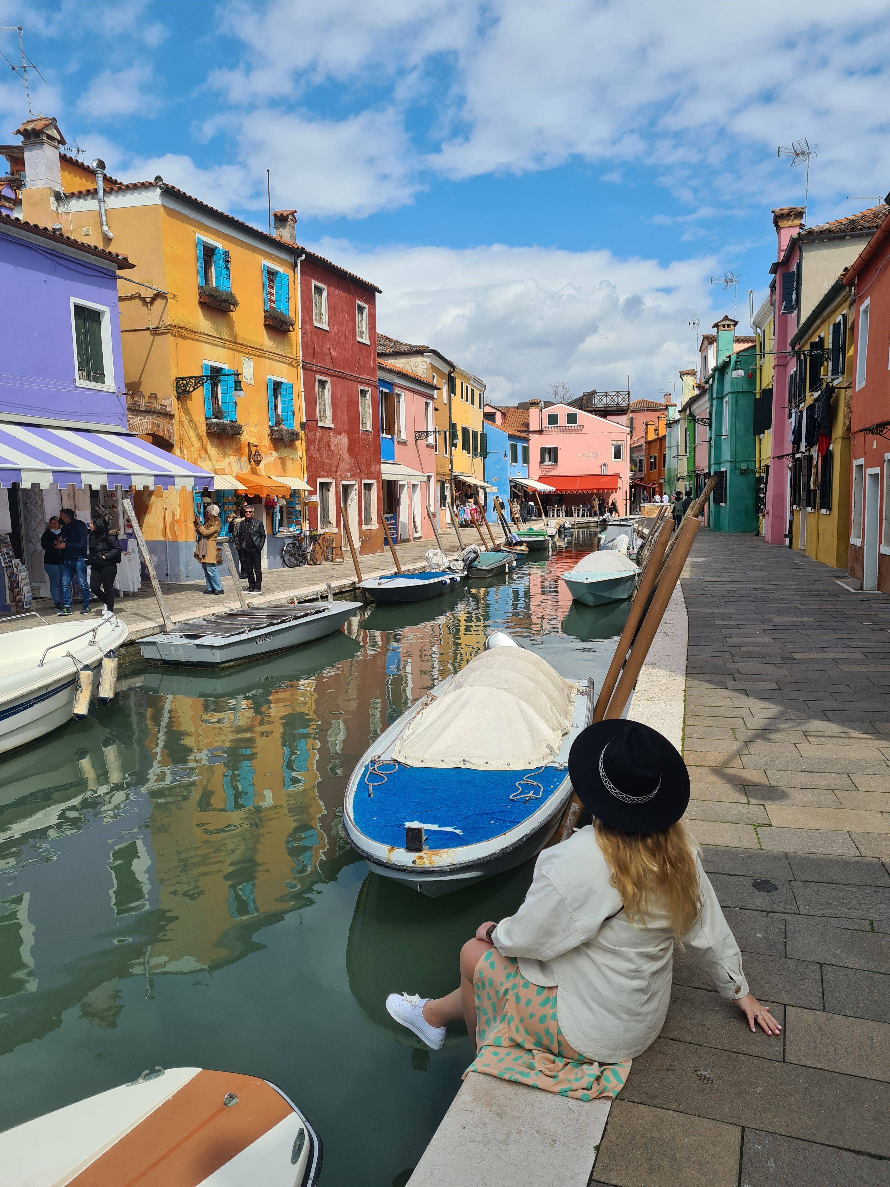 Kolorowe domki na wyspie Burano | 📸 @ann.sadowska